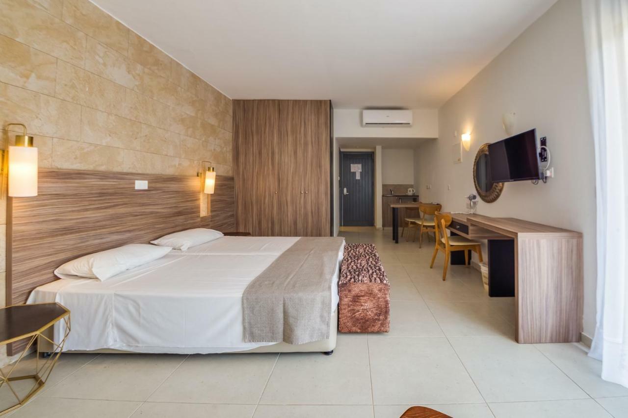 Electra Holiday Village Water Park Resort Agia Napa Buitenkant foto